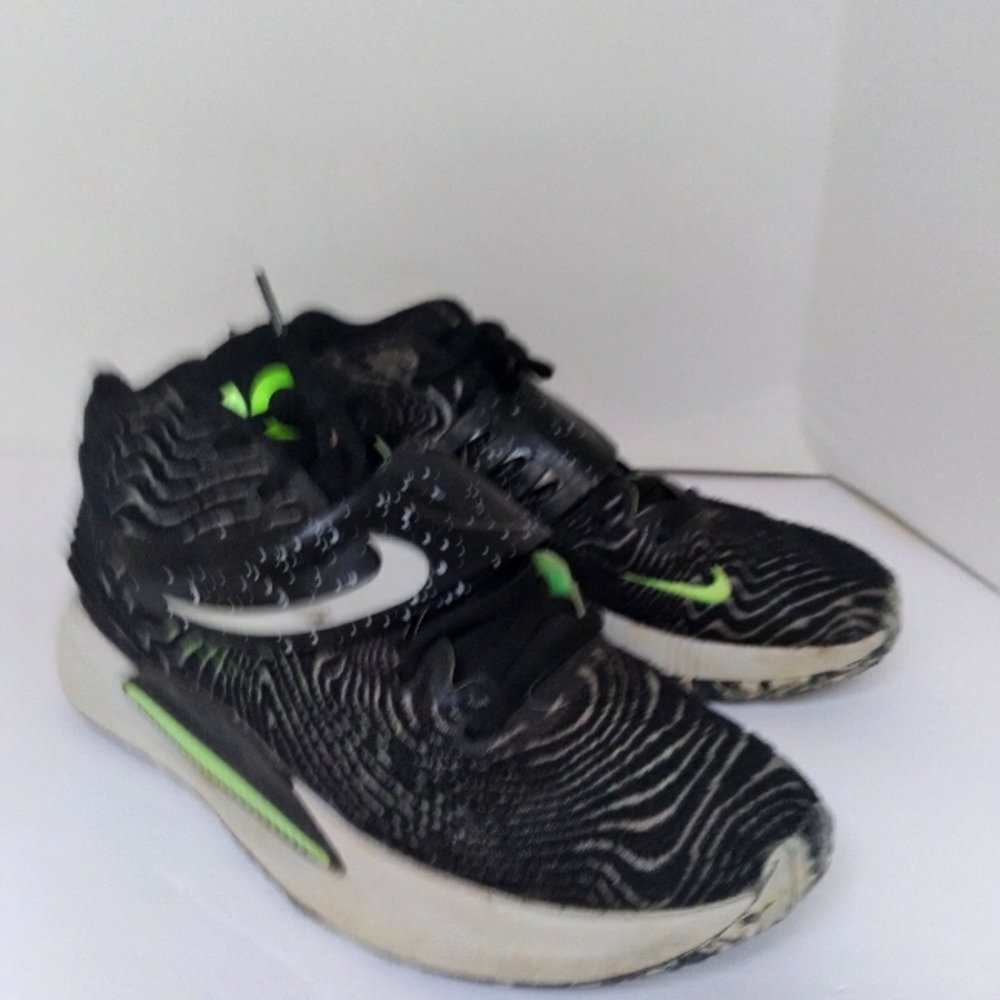 Nike KD Basketball Shoes Black Zebra Print Neon‎ Green Accents Athletic Sneakers